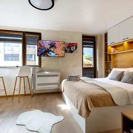 Appartement Iva's Dream Studio, Crafted With And Passion *