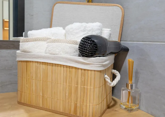 Iva's Dream Studio, Crafted With And Passion * בנסקו